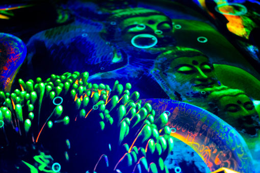 Epic Underwater Kingdom - UV-reactive Tapestry - Close up photo in UV-light