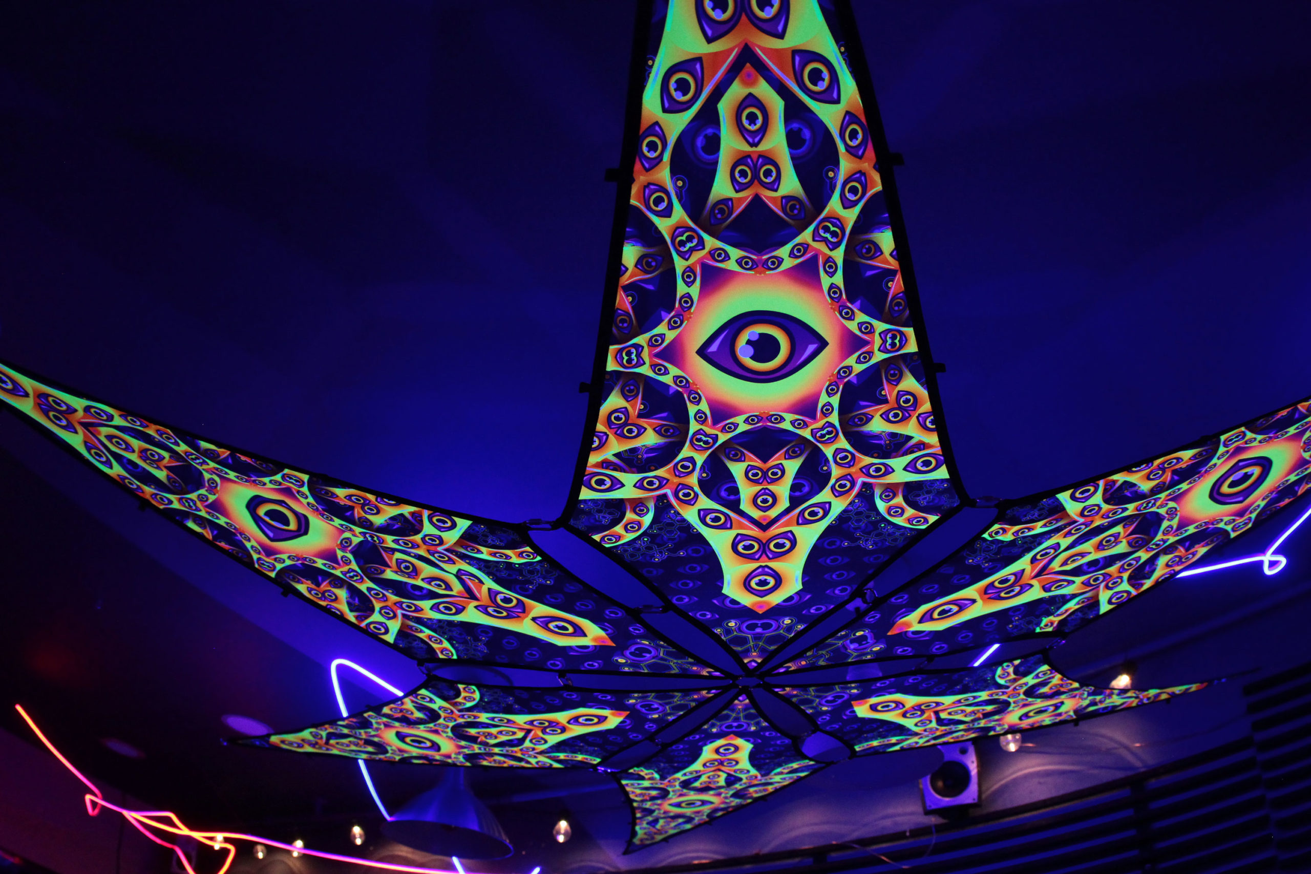 Big Star - Psychedelic UV-Reactive Ceiling Decoration Canopy 6 Petals