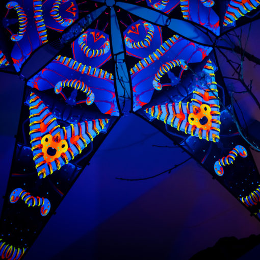 Cyber Venus - Blip-Blop - Psychedelic UV-Reactive Canopy - 6 petals set - Photo