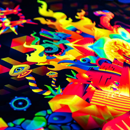 Aztec Mushroom Mandala - Trippy Tapestry - Psychedelic UV-Reactive Backdrop - Wall Hanging - Details