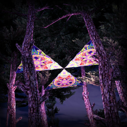 Barong UV-Triangles - TR02 - 3 Pieces - UV-Reactive Psychedelic Party Decoration - 3D Preview