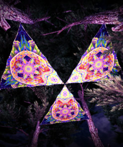 Barong UV-Triangles - TR02 - 3 Pieces - UV-Reactive Psychedelic Party Decoration - 3D Preview