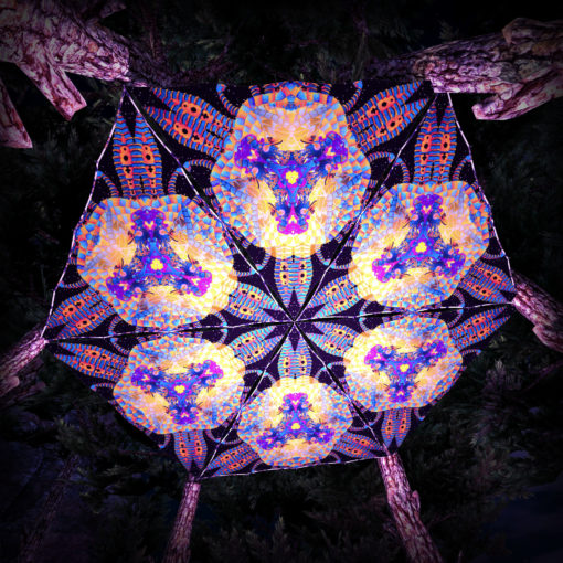 Cyber Venus UV-Triangles - TR01 - 6 Pieces - UV-Reactive Psychedelic Party Decoration - 3D Preview