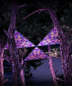 Kali in Acidland UV-Triangles - TR01 - 3 Pieces - UV-Reactive Psychedelic Party Decoration - 3D Preview