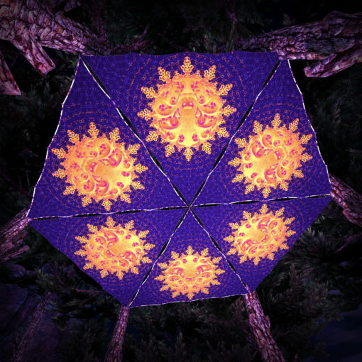 Winter Tale UV-Triangles WT-TR01 - 6 Pieces - UV-Reactive Psychedelic Party Decoration - 3D Preview