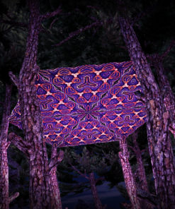 Winter Tale UV-Triangles WT-TR02 - 6 Pieces - UV-Reactive Psychedelic Party Decoration - 3D Preview