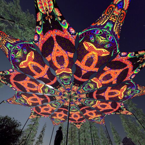 Snakes and Trippy Scales - 12 Petals Canopy Set - UV-Reactive Flurescent Ceiling Decoration - 3D-Preview