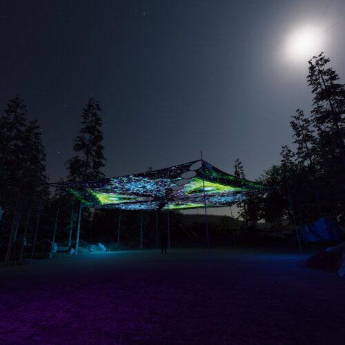 EN-TR01 and EN-TR02 - 6 Triangles Canopy Set - UV-Reactive Flurescent Ceiling Decoration - 3D-Preview