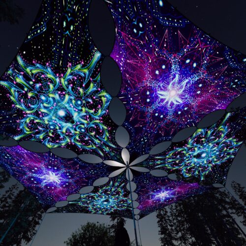 EN-TR02 and EN-TR03 - 6 Triangles Canopy Set - UV-Reactive Flurescent Ceiling Decoration - 3D-Preview