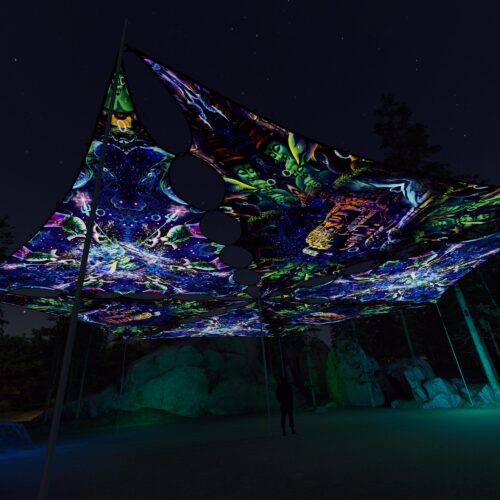 EUK-TR03 and EUK-TR01 - 6 Triangles Canopy Set - UV-Reactive Flurescent Ceiling Decoration - 3D-Preview