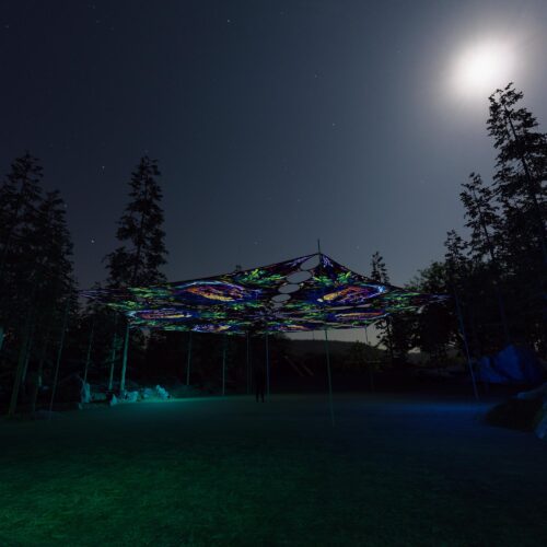 EUK-TR03 - 6 Triangles Canopy Set - UV-Reactive Flurescent Ceiling Decoration - 3D-Preview