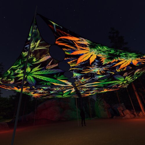 HH-TR01 and HH-TR02 - 6 Triangles Canopy Set - UV-Reactive Flurescent Ceiling Decoration - 3D-Preview