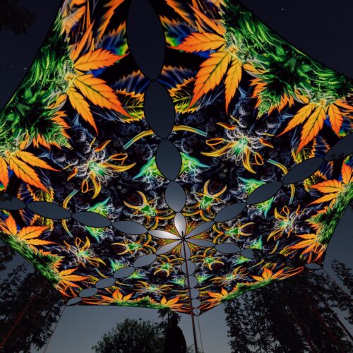 HH-TR01 - 6 Triangles Canopy Set - UV-Reactive Flurescent Ceiling Decoration - 3D-Preview