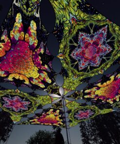 HN-TR02 and HN-TR03 - 6 Triangles Canopy Set - UV-Reactive Flurescent Ceiling Decoration - 3D-Preview