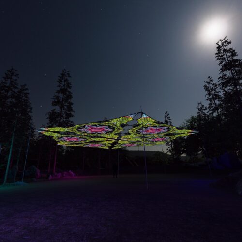 HN-TR03 - 6 Triangles Canopy Set - UV-Reactive Flurescent Ceiling Decoration - 3D-Preview