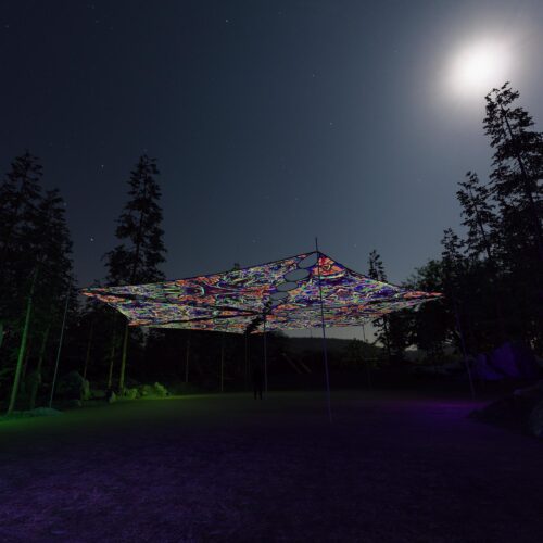 JS-TR02 and JS-TR03 - 6 Triangles Canopy Set - UV-Reactive Flurescent Ceiling Decoration - 3D-Preview