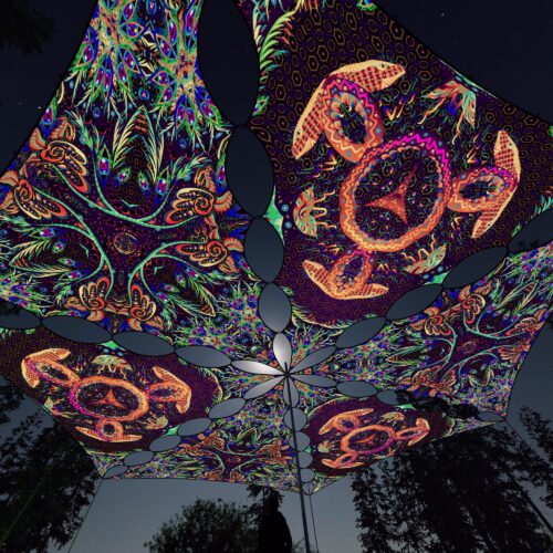 JS-TR03 and JS-TR01 - 6 Triangles Canopy Set - UV-Reactive Flurescent Ceiling Decoration - 3D-Preview