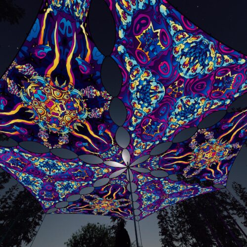 KL-TR02 and KL-TR03 - 6 Triangles Canopy Set - UV-Reactive Flurescent Ceiling Decoration - 3D-Preview