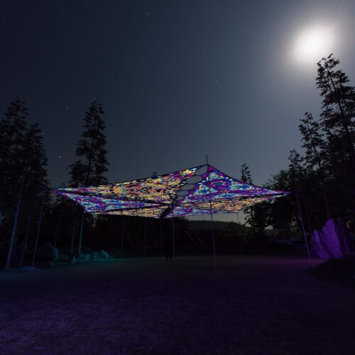 KL-TR03 and KL-TR01 - 6 Triangles Canopy Set - UV-Reactive Flurescent Ceiling Decoration - 3D-Preview