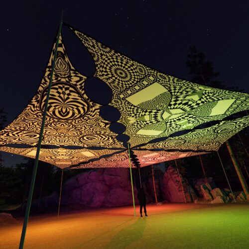 MT-TR01 and MT-TR02 - 6 Triangles Canopy Set - UV-Reactive Flurescent Ceiling Decoration - 3D-Preview
