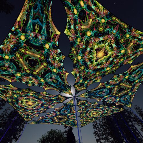 R2-TR03 and R2-TR01 - 6 Triangles Canopy Set - UV-Reactive Flurescent Ceiling Decoration - 3D-Preview