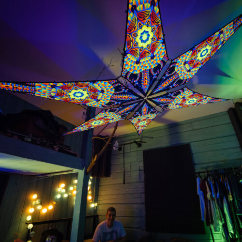 VN-Radiance – 6 Petals Canopy Set - UV-Reactive Flurescent Ceiling Decoration - 3D-Preview