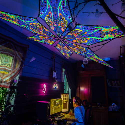 Jungle – 6 Petals Canopy Set - UV-Reactive Flurescent Ceiling Decoration - 3D-Preview