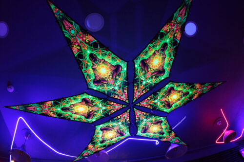 Adept – 6 Petals Canopy Set - UV-Reactive Flurescent Ceiling Decoration - 3D-Preview